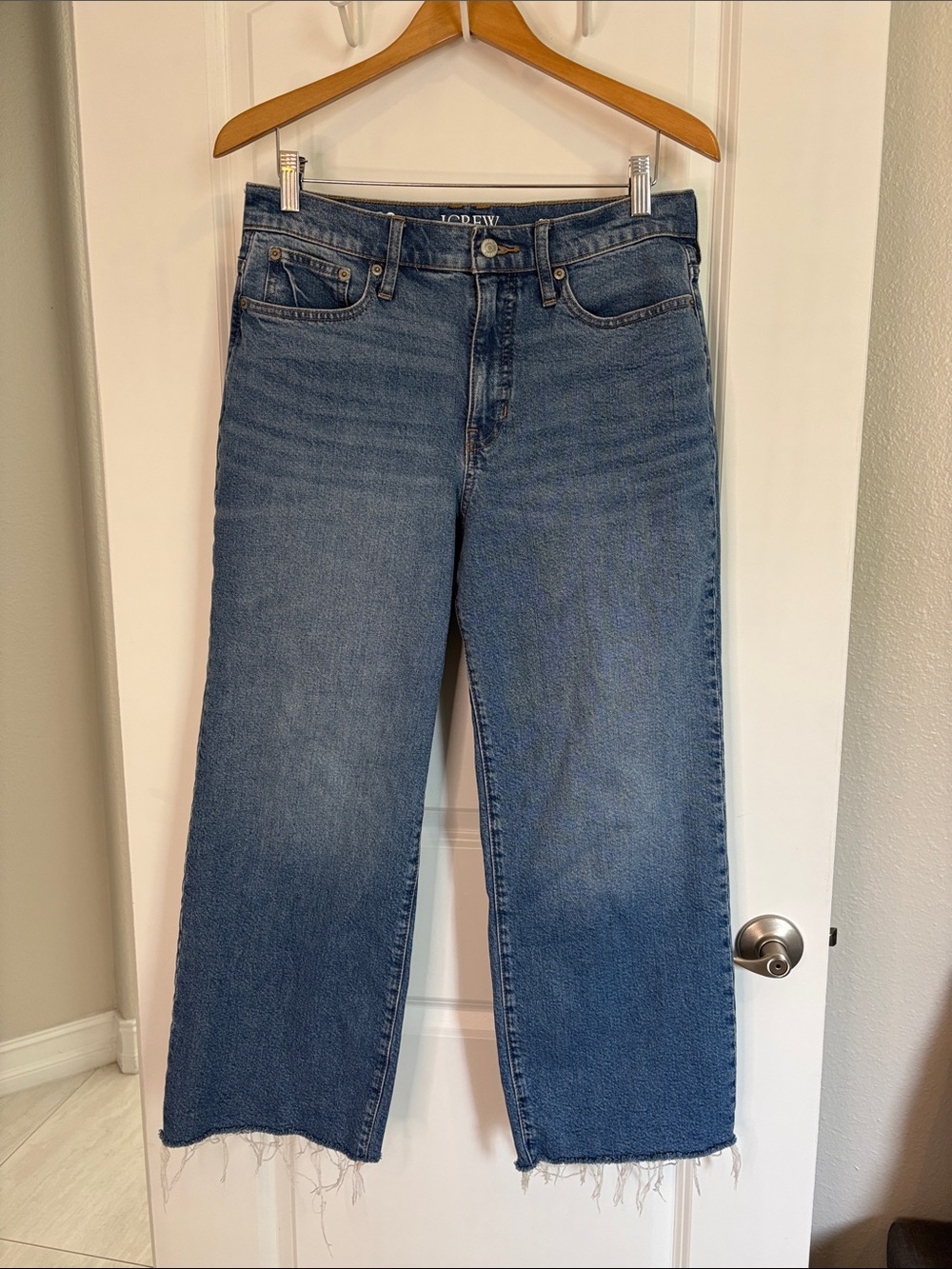 J. Crew Slim Wide-Leg Jean in Lakeshore Wash Size 29 - Picture 2 of 13